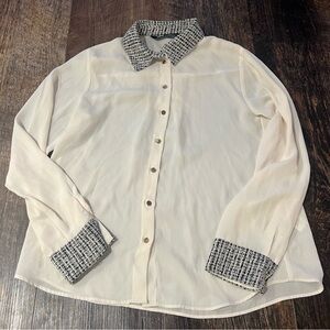 Zara Black and White Textured Collar